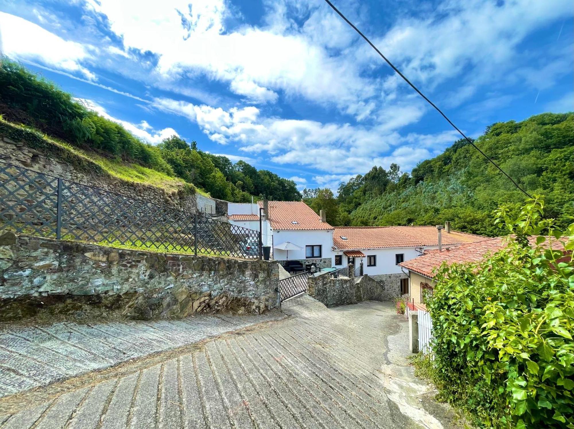 Casa Santi Y Laura Villa กูดีเยโร ภายนอก รูปภาพ